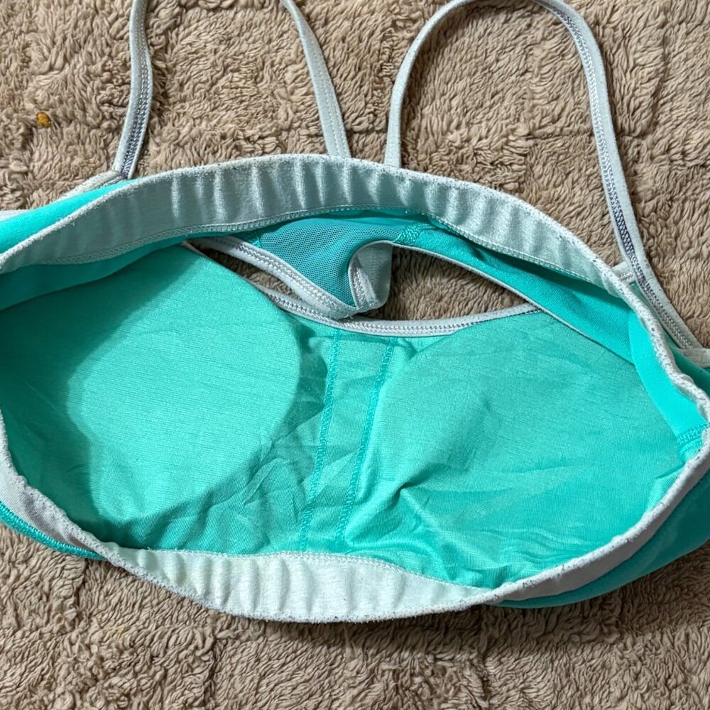 Lululemon Flow Y Sports Yoga Bra IV Bali Breeze Silver Spoon Luon Mesh Size 10 - Picture 7 of 8